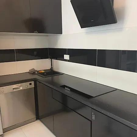 Apartment House4you Apartament Sakura Airport Chopin